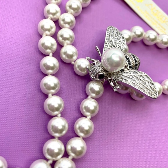NWT AMRITA SINGH PEARL & CZ BEE NECKLACE - Picture 8 of 9